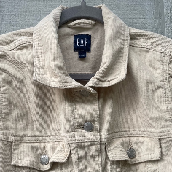 GAP Women's Cream Corduroy Jean Jacket - Picture 3 of 10